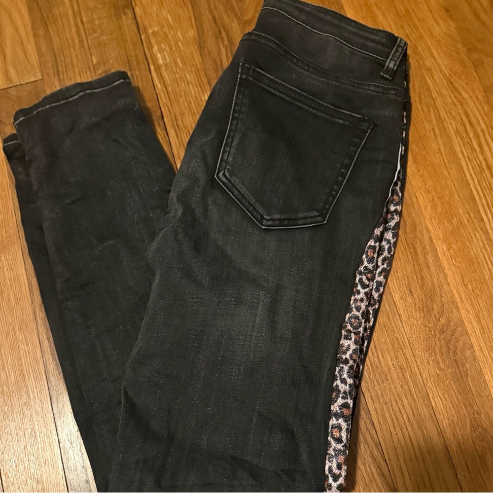 Black Skinny Jeans with Leopard-Trim Side Stripe - Picture 3 of 9